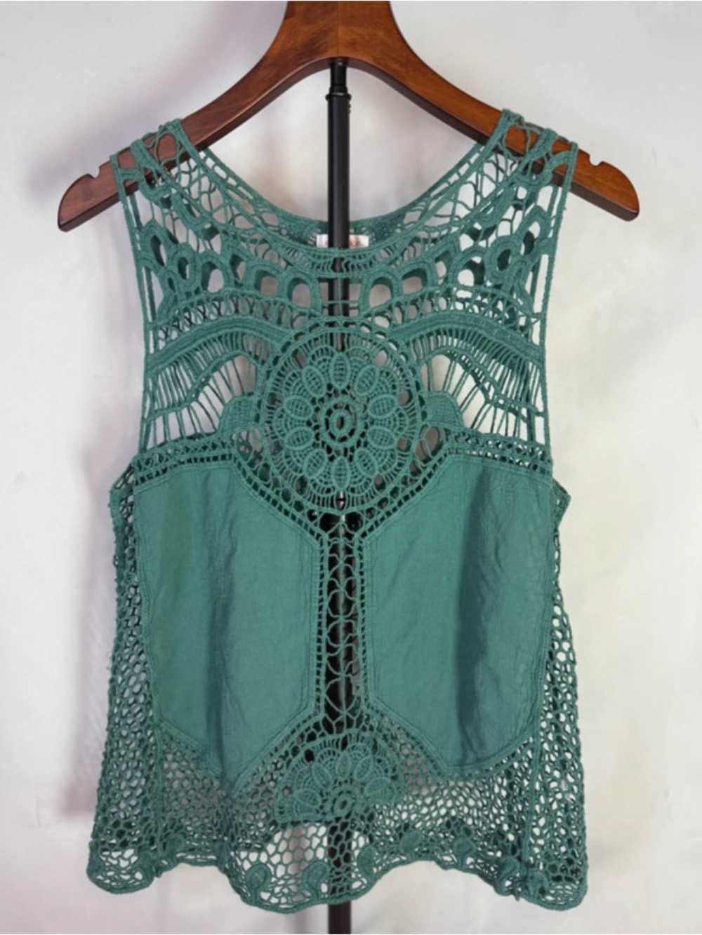 Xhilaration Teal Crochet Lace Tank Top